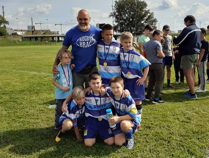 70083199_2577883748937926_7802902549635268608_n