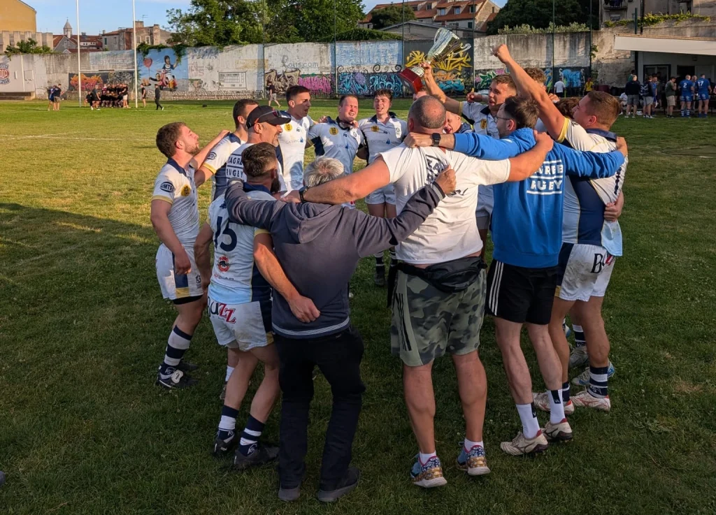 Ragbi klub Zagreb nakon osvajanja prvenstva hrvatske u Raggbiju 7